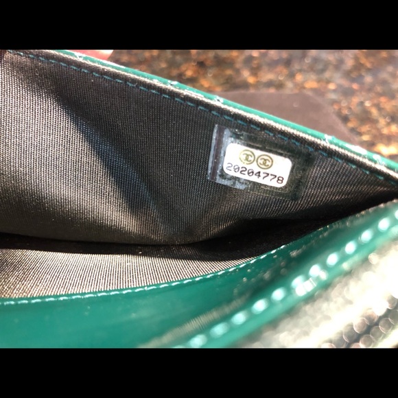 Chanel WOC in patent leather - Picture 5 of 5